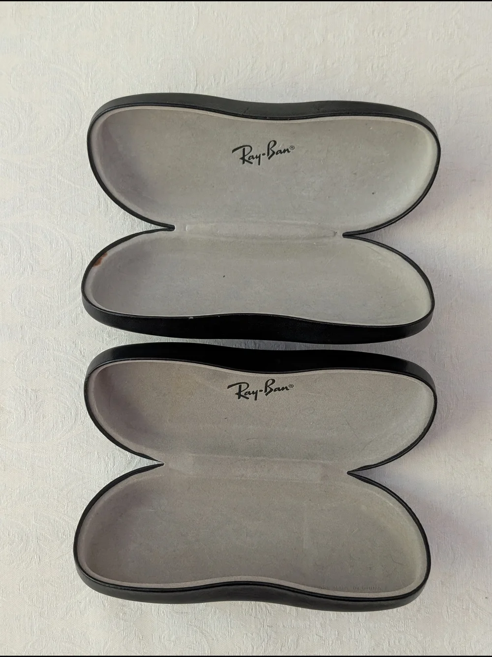 Ray-Ban Black Hard Clamshell Case Felt Lining Fits Glasses/Sunglasses Lot 2